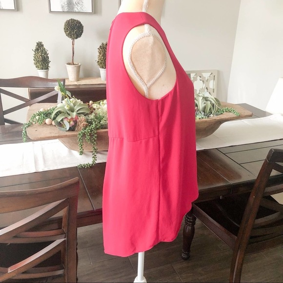 BCBG MAXAZRIA Julianna High/Low Top - Picture 6 of 8